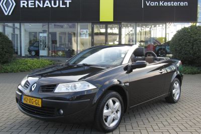 Renault Megane Coupe Cabrio 2.0-16v Exception / Trekhaak / Nieuwe APK / Nieuwe Banden!!!