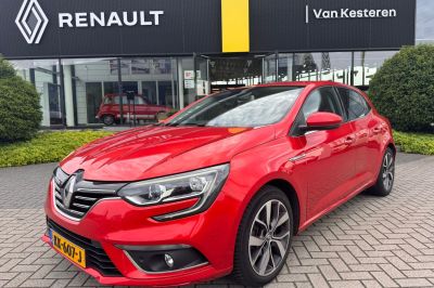 RENAULT Megane Energy TCe 130pk Bose/ Trekhaak/ Camera/Massagestoel/