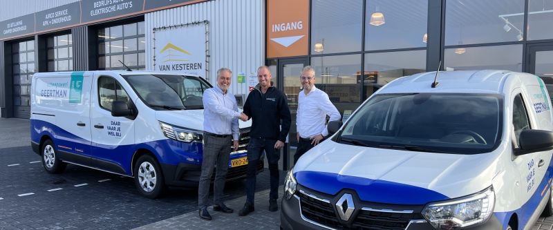 Nieuwe Renault Trafic en Express voor Scheepswerf Geertman