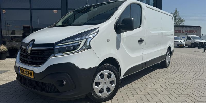 RENAULT Trafic 2.0 Energy dCi 120pk L2H1 T29 Work Edition / Navigatie / Camera / Trekhaak