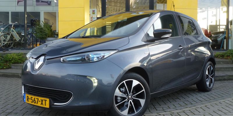 Renault Zoe ZE40 R110 108pk (Batterijhuur) Limited / Navigatie / Camera / Stoelverwarming *2.000,- Sepp Retour