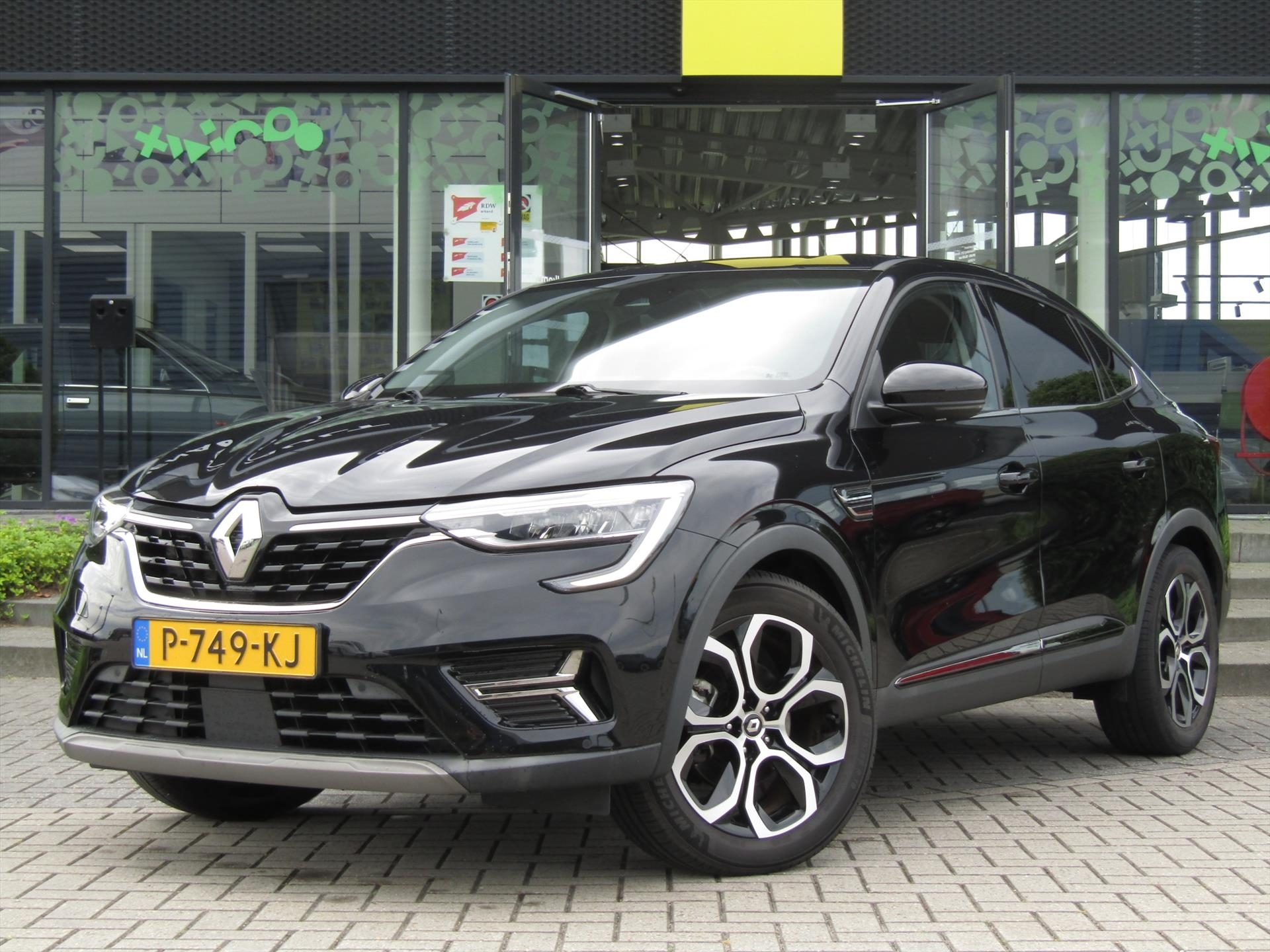 RENAULT Arkana 1.6 E-TECH Hybrid 145pk Aut Intens / Trekhaak / Navigatie / Camera / Blindspot / Compleet dealer O.H.