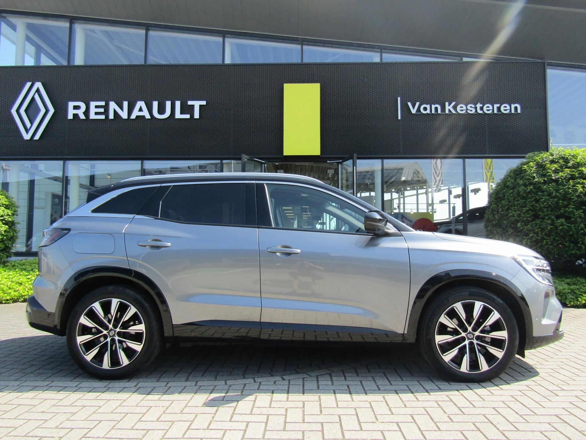 RENAULT Austral 1.3 Mild Hybrid 160pk X-Tronic Techno / Panoramadak / 360g Camera / Caravantrekker 1800KG