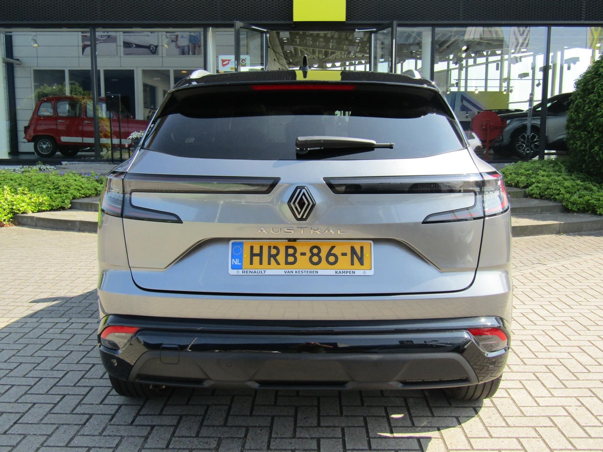 RENAULT Austral 1.3 Mild Hybrid 160pk X-Tronic Techno / Panoramadak / 360g Camera / Caravantrekker 1800KG