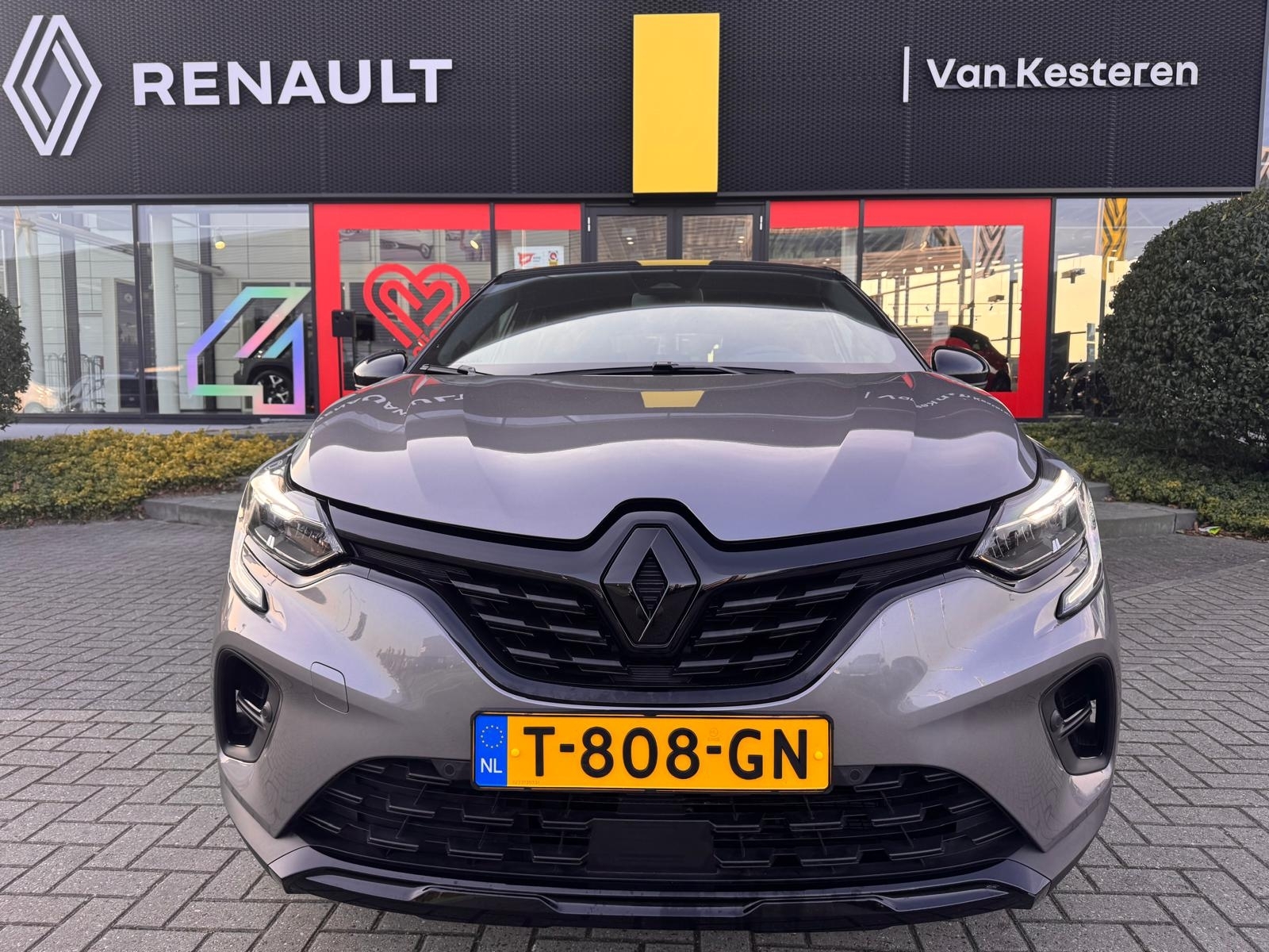 RENAULT Captur E-Tech Hybrid 145 RIVE GAUCHE Trekhaak / Camera / 1e Eigenaar / Navi 