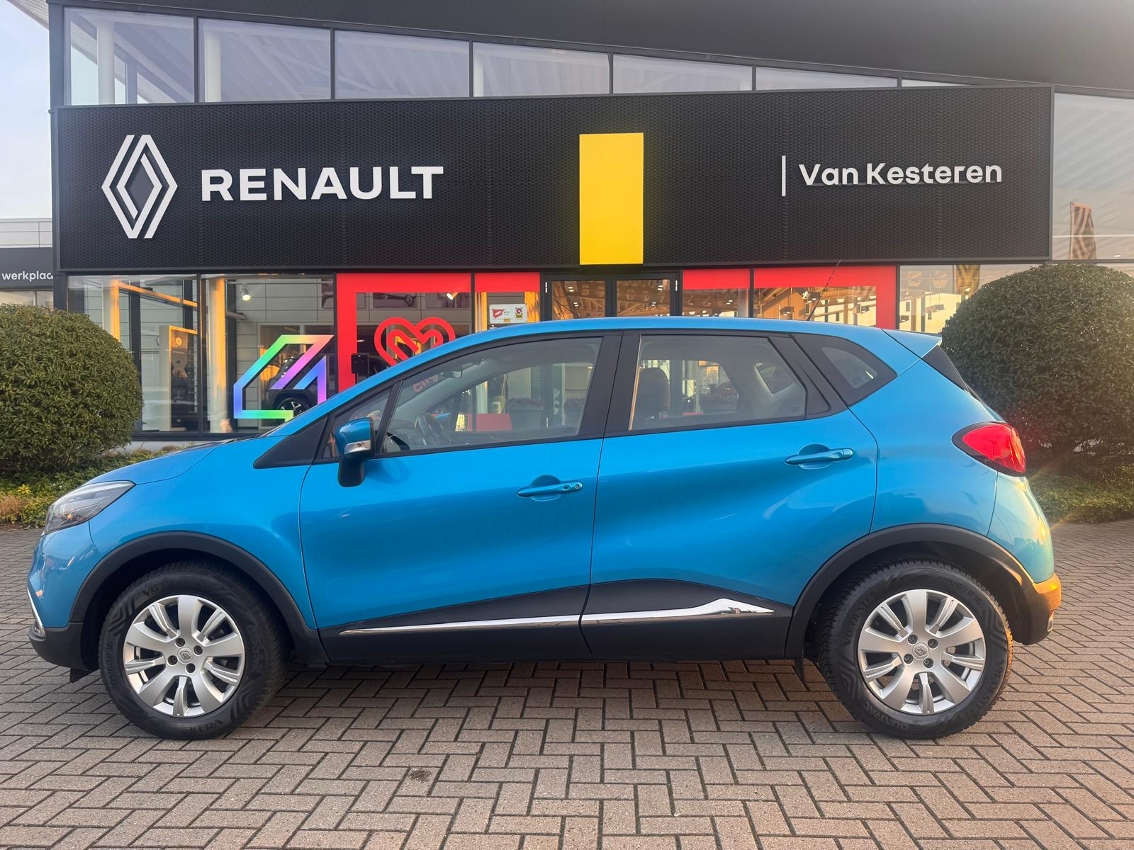 RENAULT Captur Energy TCe 90PK S&S Expression / Airco / NL-Auto 