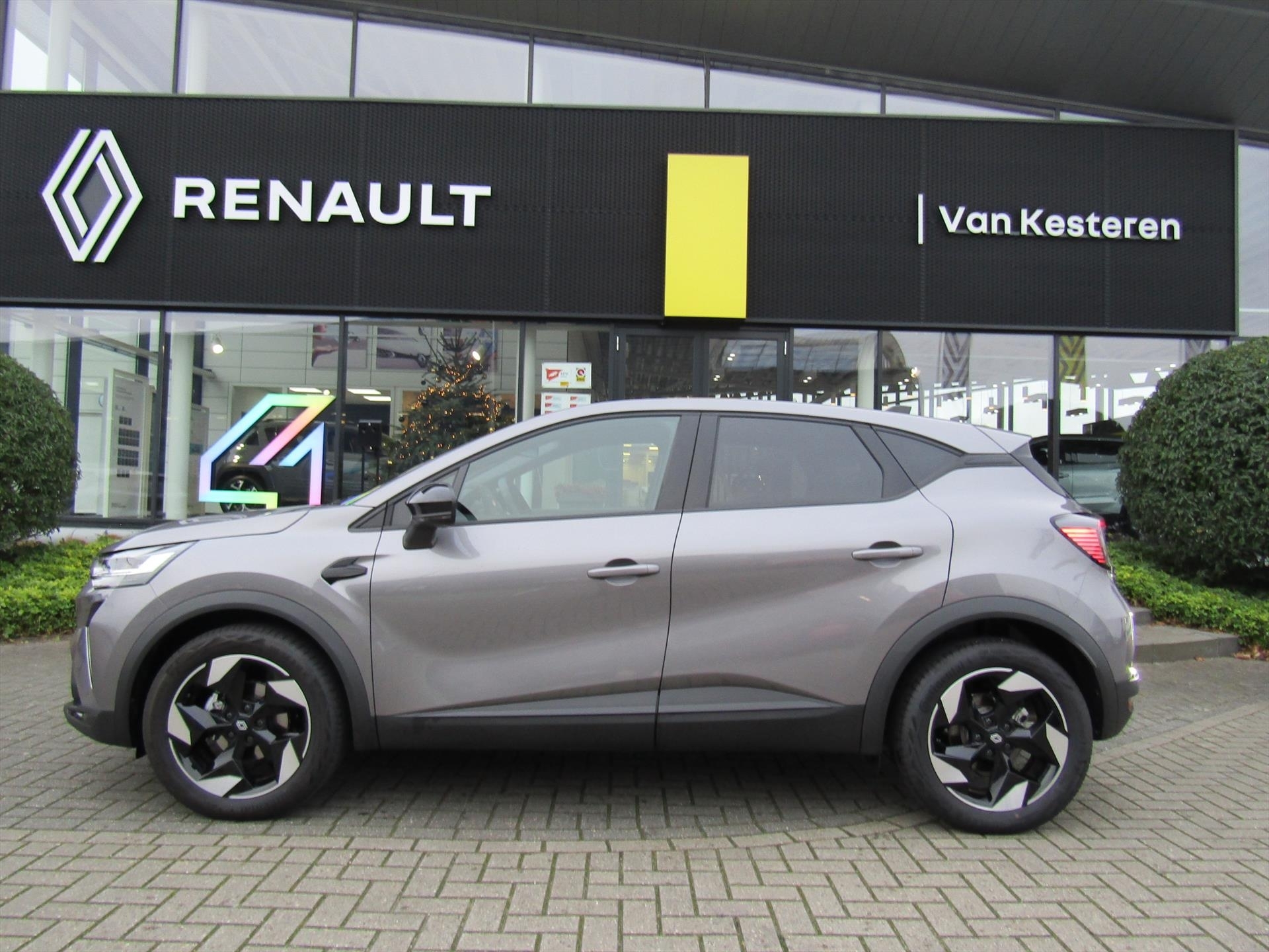 RENAULT Captur Mild Hybrid 160pk EDC Techno / Camera / Pack Winter / Adaptive Cruise - Control