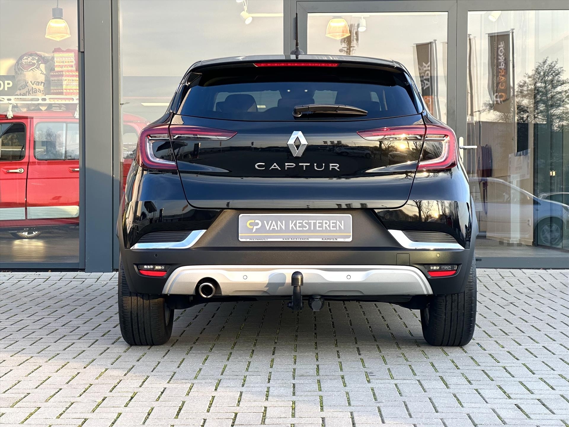 RENAULT Captur TCe 101pk Intens | Trekh. | Apple Carplay | Keyless | LED | PDC | NL Auto | 