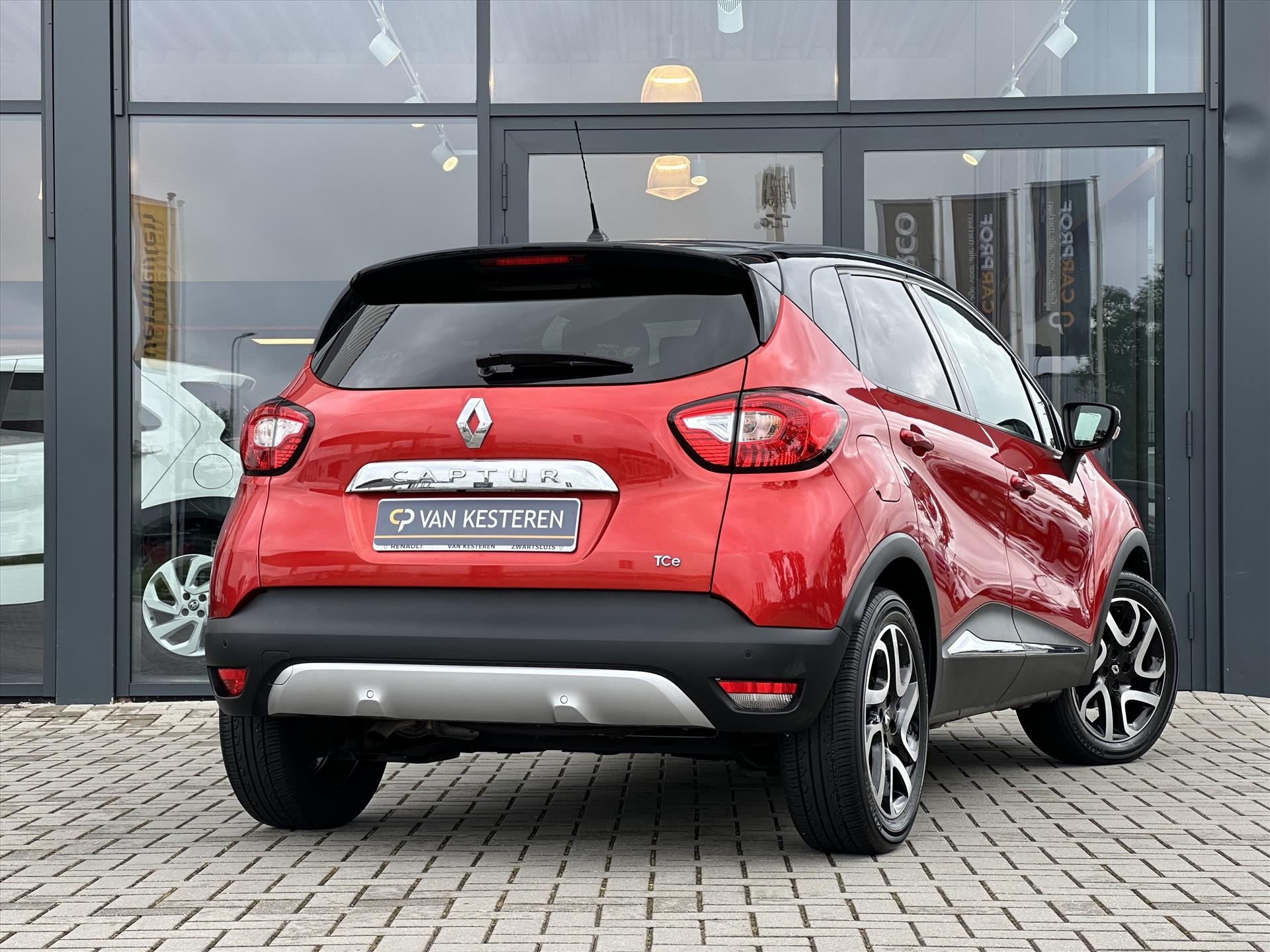 Renault Captur TCe 90 Helly Hansen NAV | Cam. | PDC | R-Link | NL Auto |