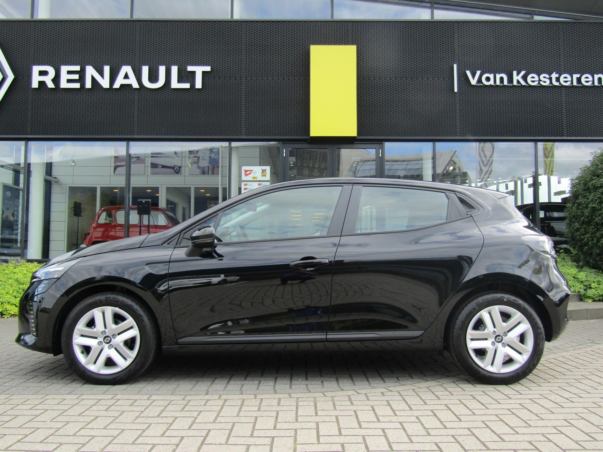 RENAULT Clio 1.0 TCe 90pk GPF Evolution / Navigatie / Camera / 7 Jaar Garantie