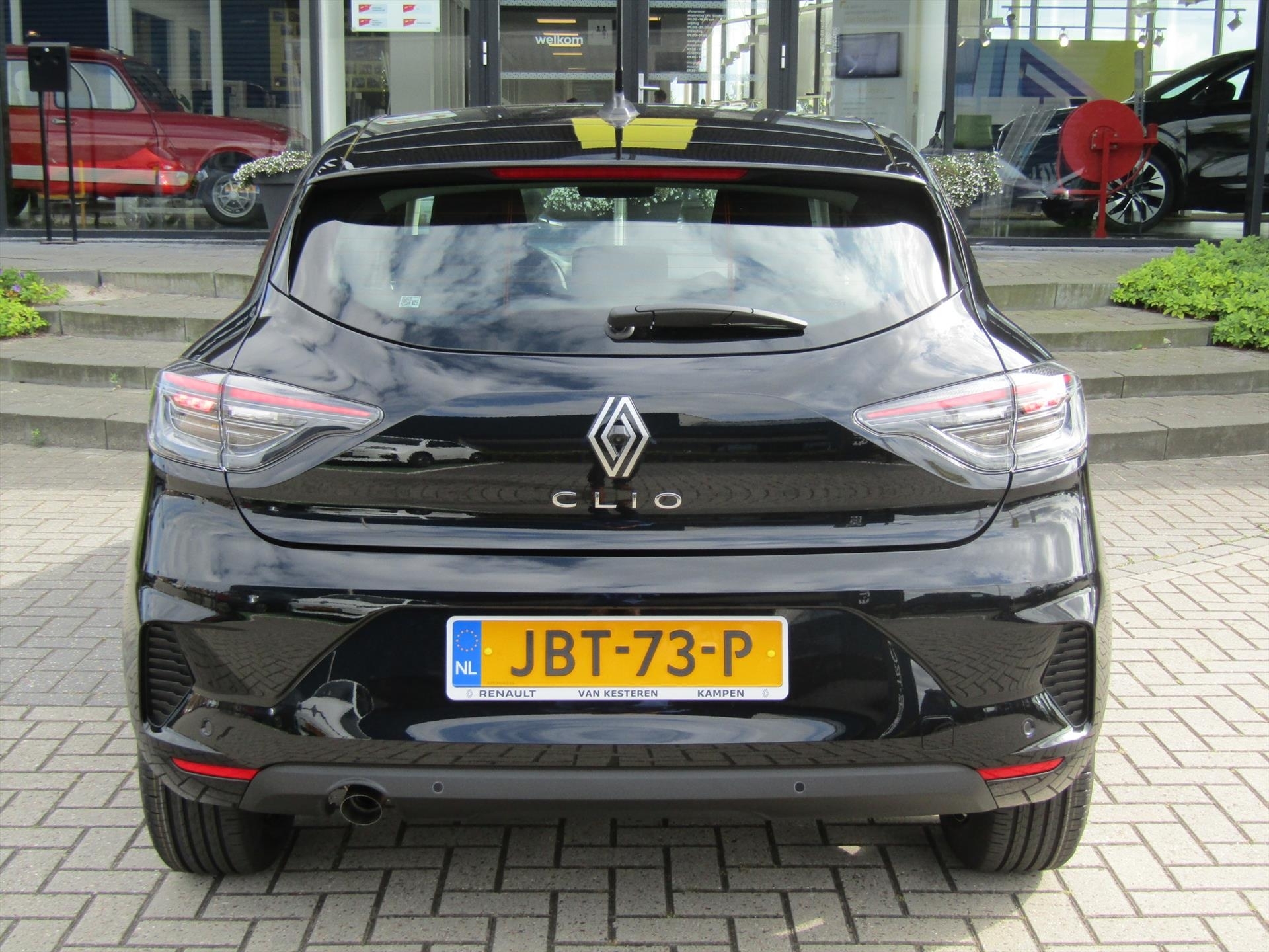 RENAULT Clio 1.0 TCe 90pk GPF Evolution / Navigatie / Camera / 7 Jaar Garantie