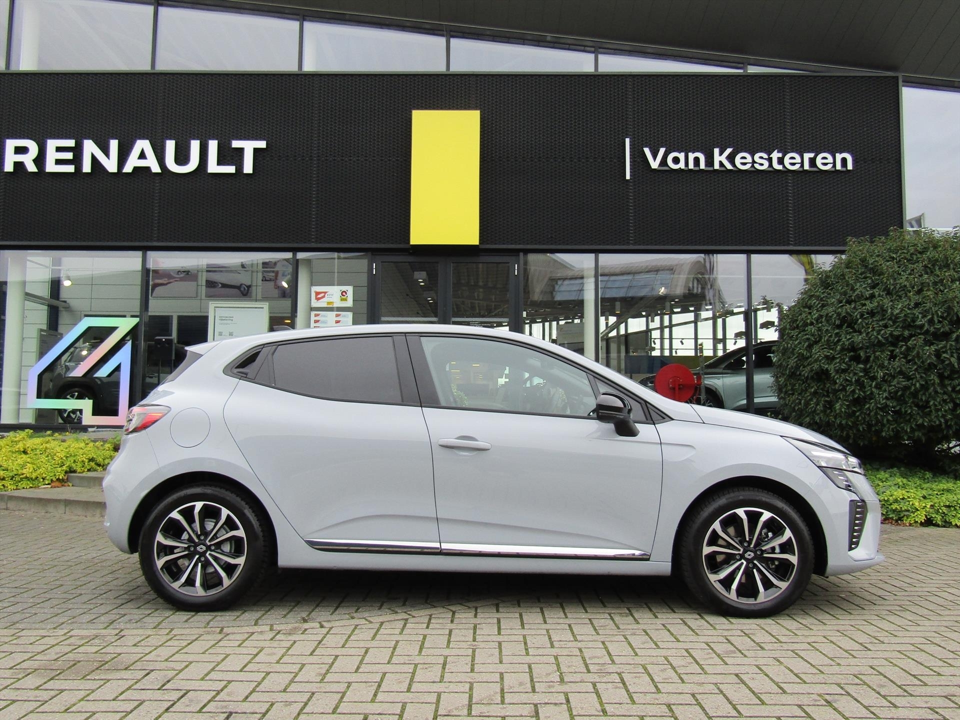 RENAULT Clio 1.6 E-Tech Hybrid 145pk Techno | 9,3 Navigatie | Camera | Pack Winter 