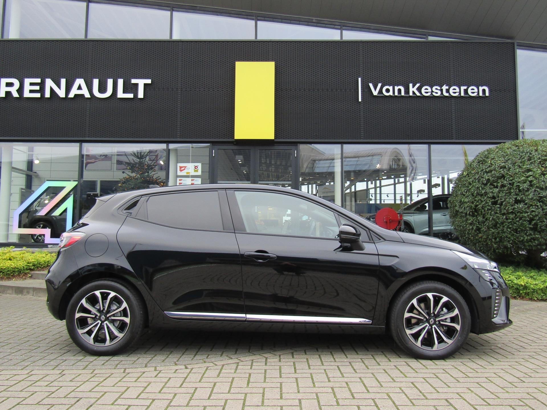 RENAULT Clio 1.6 E-Tech Hybrid 145pk Techno / Navigatie / Camera / Cruise-Control