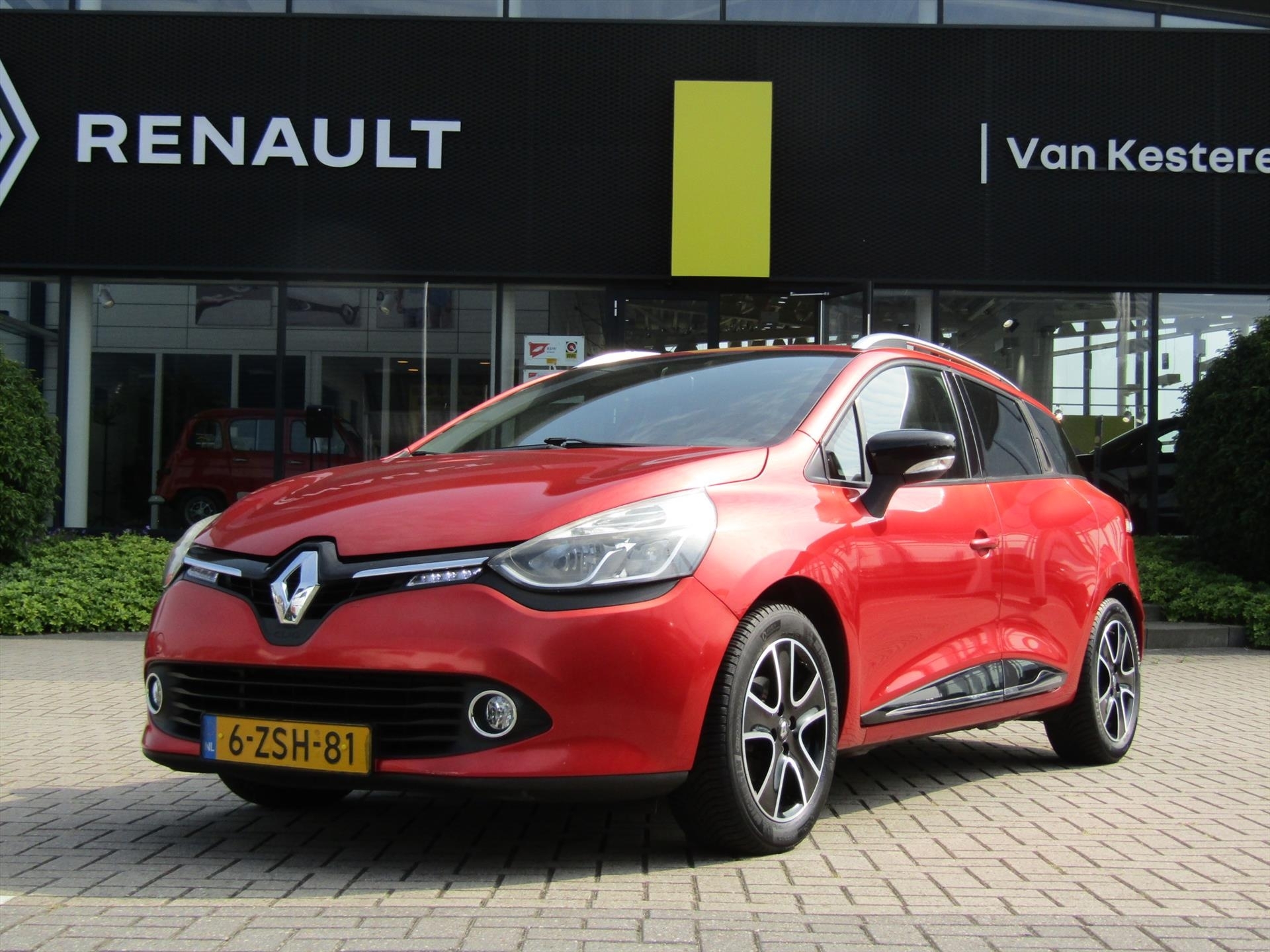 RENAULT Clio Estate TCe 90pk Expression / Trekhaak / Navigatie / Cruise-Control / Lmv