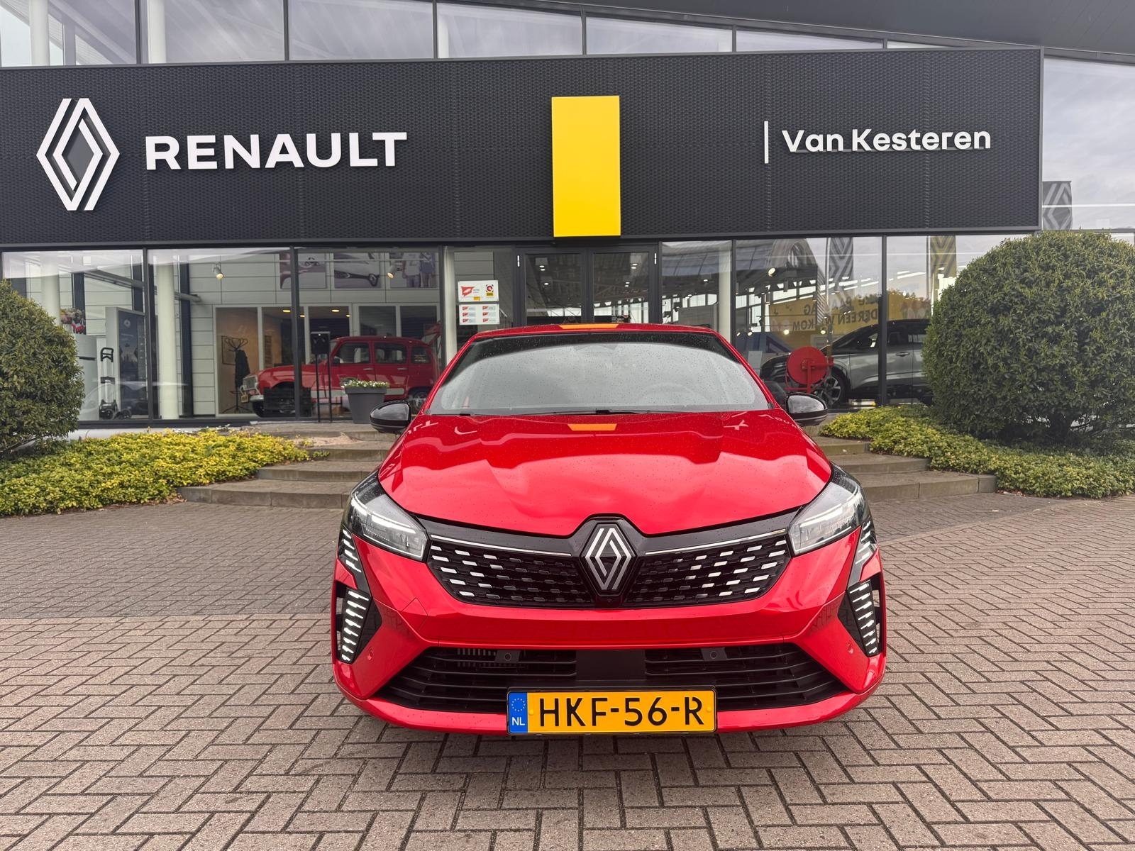 RENAULT Clio Techno TCe 90 Pack Look 17" / 360gr. Camera / Adapt. Cruise Control