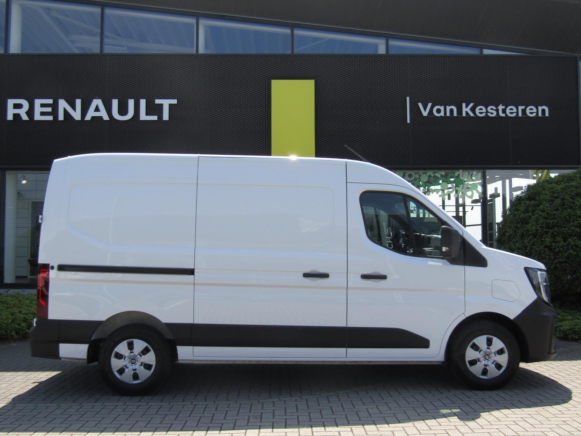Renault Master 87kWh 140pk GROTE ACCU L2H2 T35 Advance Trekhaak / Navigatie / Camera / 4 Seizoenbanden