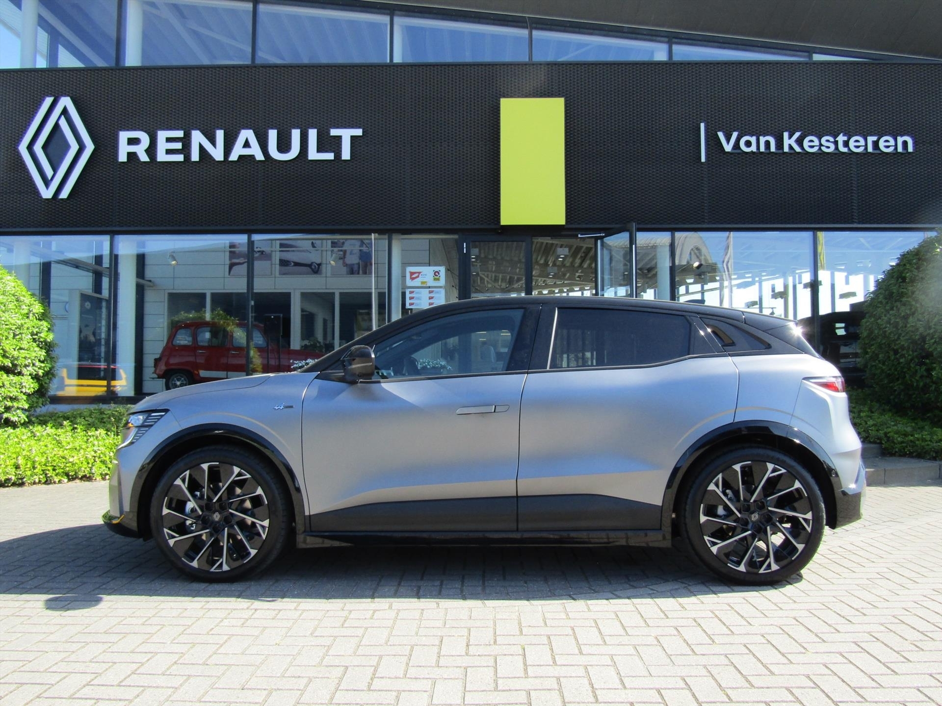 RENAULT Megane 60kWh 220pk comfort range Esprit Alpine / Pack driving & Sound / Nu uit voorraad leverbaar