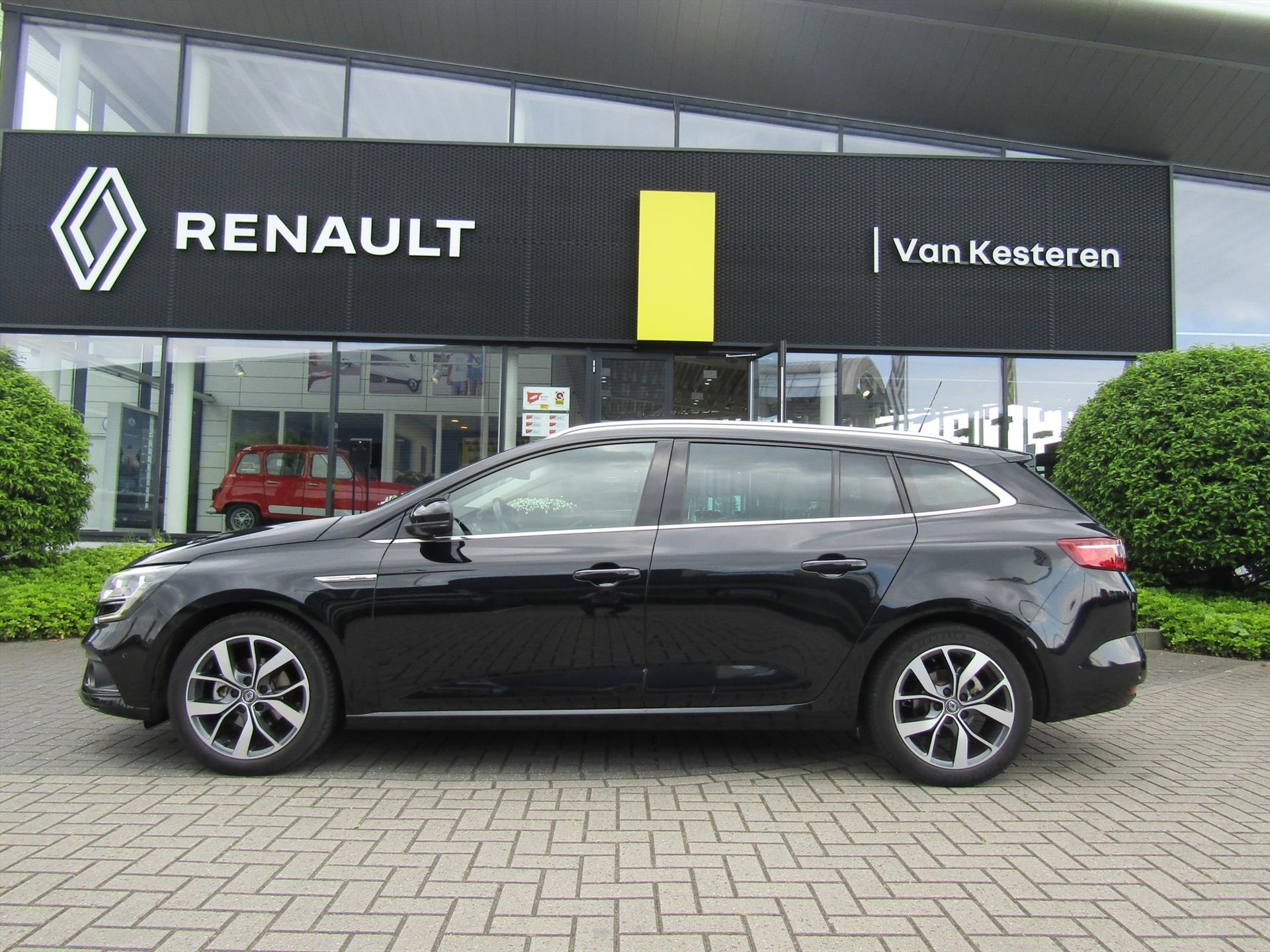 RENAULT Mégane Estate 1.2 TCe 130pk Bose / Trekhaak / Navigatie / Camera / Blindspot