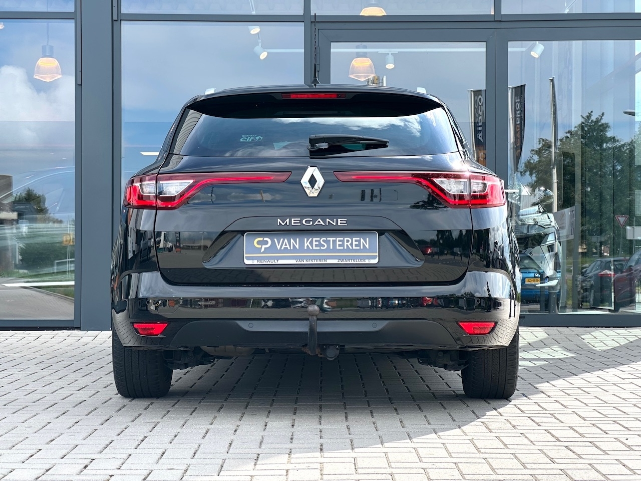 Renault Mégane Estate 1.3 TCe 115pk LIMITED | Trekh. | Nav. | Carplay | PDC | 17" | NL Auto |