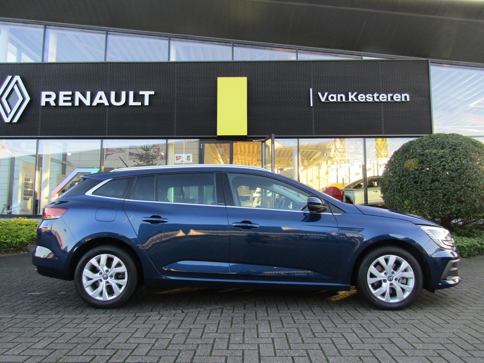 RENAULT Mégane Estate 1.6 E-Tech Plug-In Hybrid 160pk / Navigatie / Stoel-Stuurverwarming / Compleet dealer O.H.