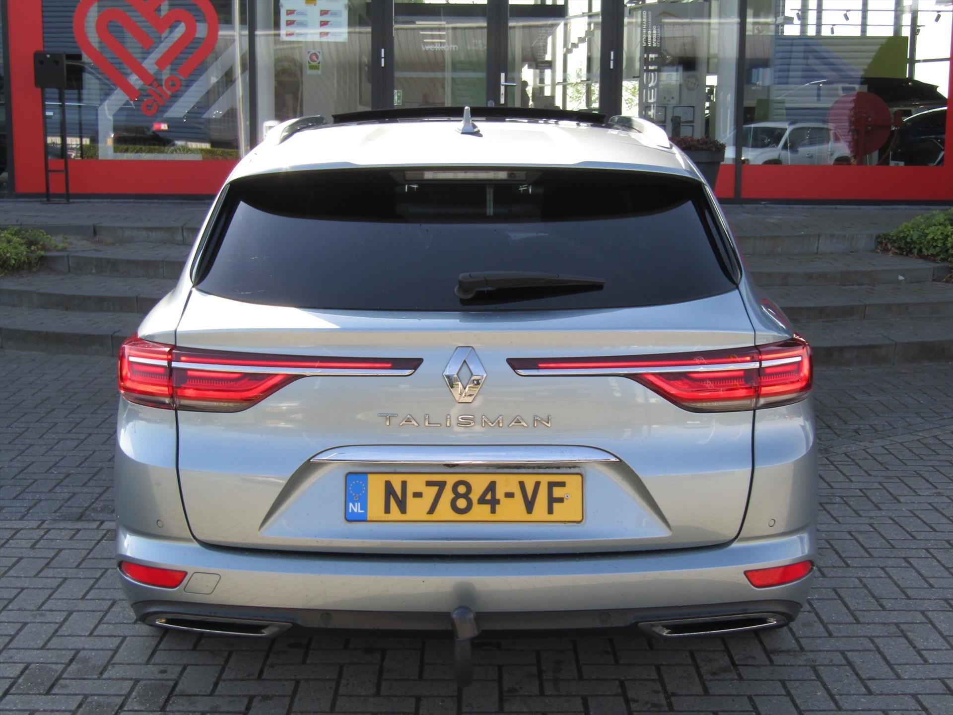 RENAULT Talisman Estate TCe 160pk EDC GPF Business Intens / Trekhaak / Schuif-Kanteldak / 1e eigenaar