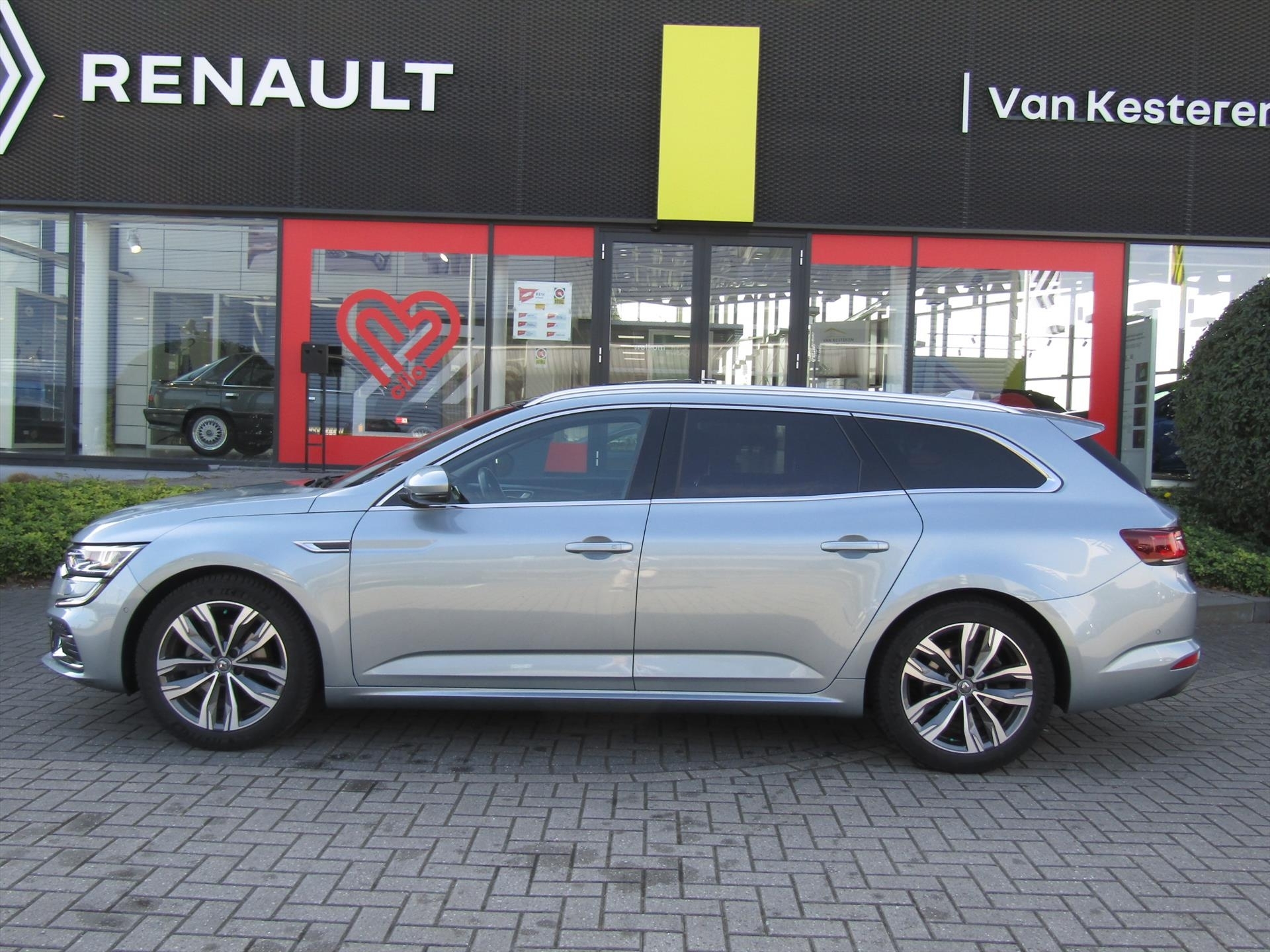RENAULT Talisman Estate TCe 160pk EDC GPF Business Intens / Trekhaak / Schuif-Kanteldak / 1e eigenaar