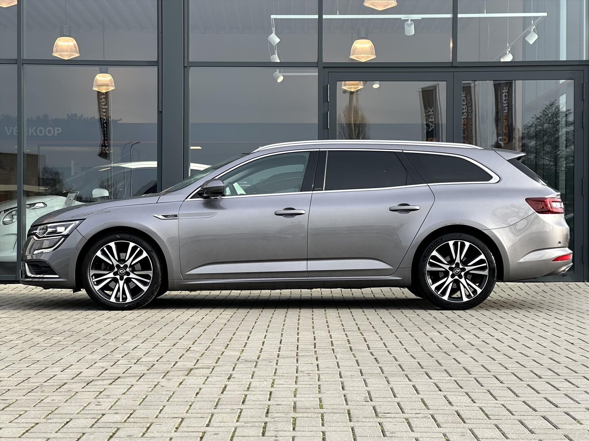 Renault Talisman Estate TCe 200PK EDC Initiale Paris | PANO | Cam.| HUD | ACC | LEER | Stoelverw. + Ventilatie | 