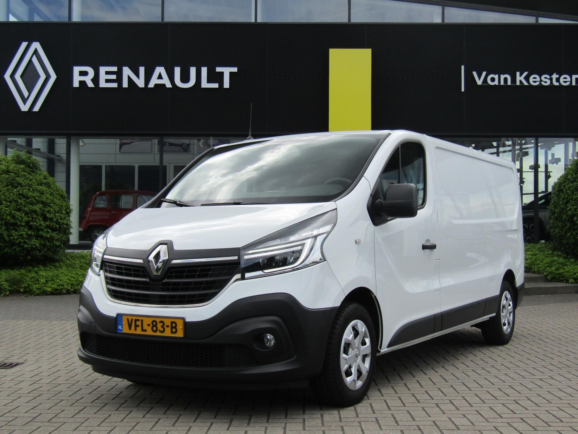 RENAULT Trafic 2.0 Energy dCi 120pk L2H1 T29 Work Edition / Navigatie / Camera / Trekhaak
