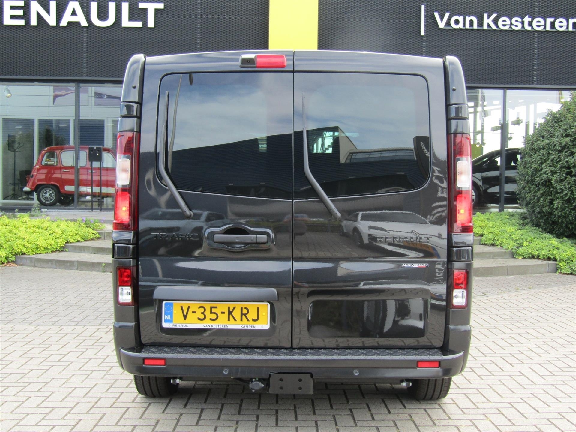 RENAULT Trafic Dubbel Cabine 2.0 dCi EDC 170pk L2H1 5pers. Anniversary / Trekhaak / Camera / Alarm 