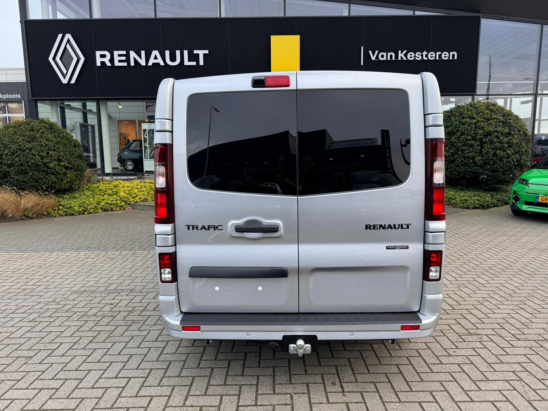 RENAULT Trafic GB 2.0 Blue dCi 150EDC L2H1 T30 Extra 125 Anniversary /Trekhaak/ Full option/ Stoelverwarming/ Camera/ Black Pack