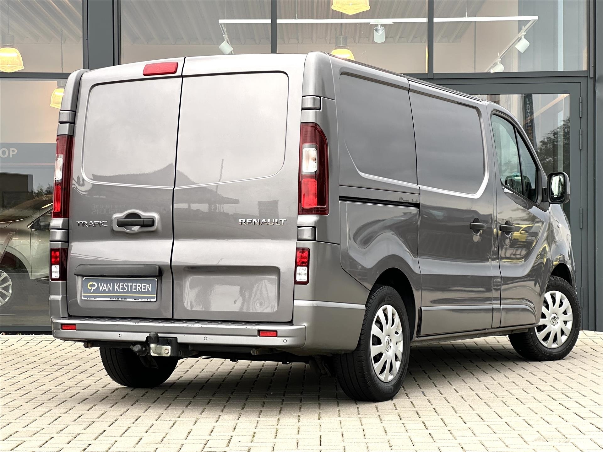 RENAULT Trafic GB 2.0 dCi Automaat 145pk L1H1 T29 | 2-Schuifdeuren | Trekhaak | LED | 1e Eig. | NL Auto 